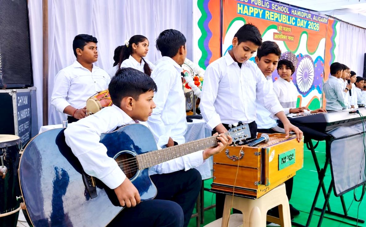 Guitar & Harmonium